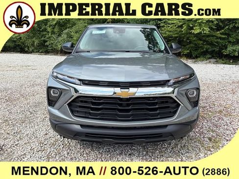 New 2026 Chevrolet TrailBlazer LS w/ LS Convenience Package FWD image 4