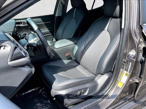 Used 2024 Toyota Camry SE FWD image 27