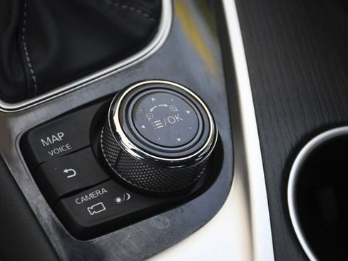 Used 2023 INFINITI Q50 Sensory image 13