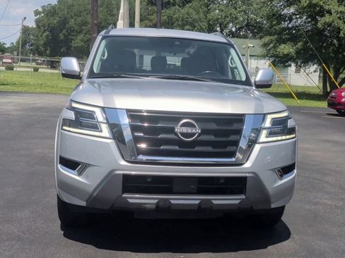 Used 2021 Nissan Armada SV AWD/4WD image 3