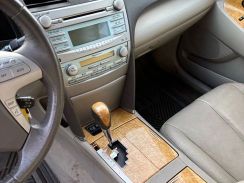 Used 2007 Toyota Camry XLE image 19