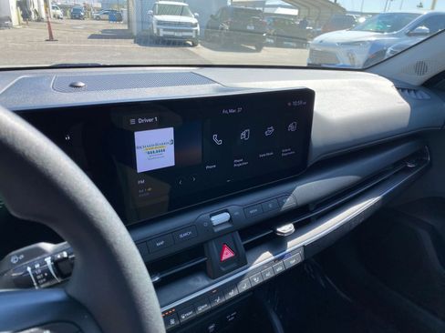 Used 2025 Kia K4 LXS image 20