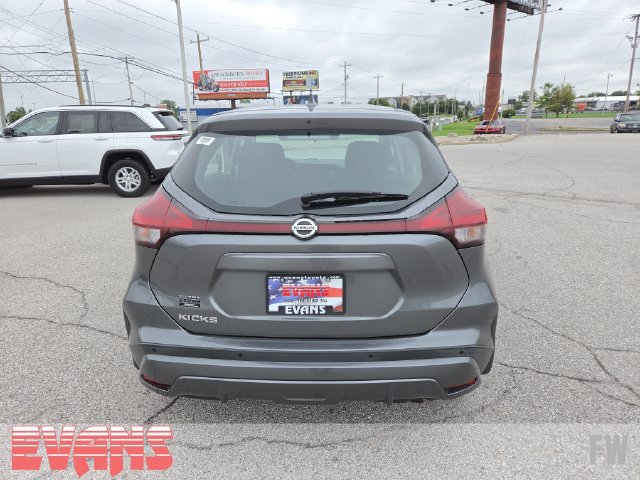 Used 2021 Nissan Kicks S FWD image 24
