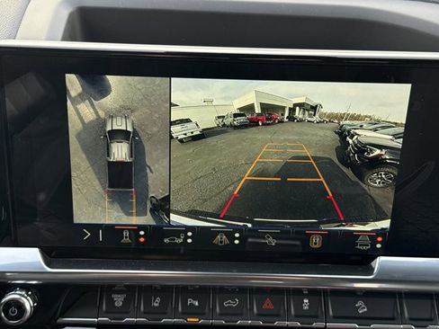 New 2026 GMC Sierra 2500 SLT w/ SLT Premium Package image 8