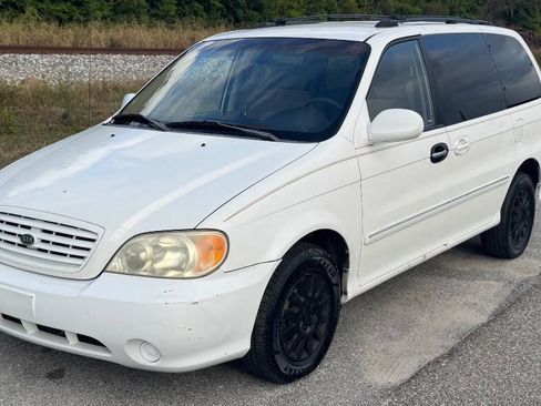 Used 2003 Kia Sedona LX FWD image 3
