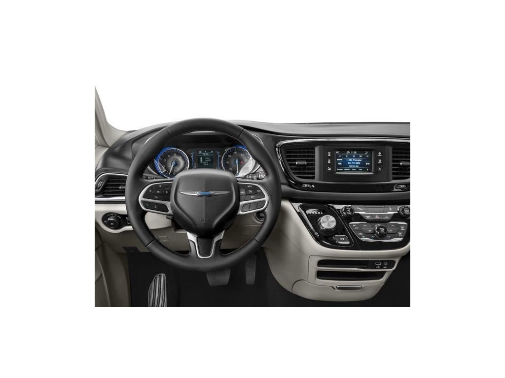 Used 2018 Chrysler Pacifica Limited FWD image 48