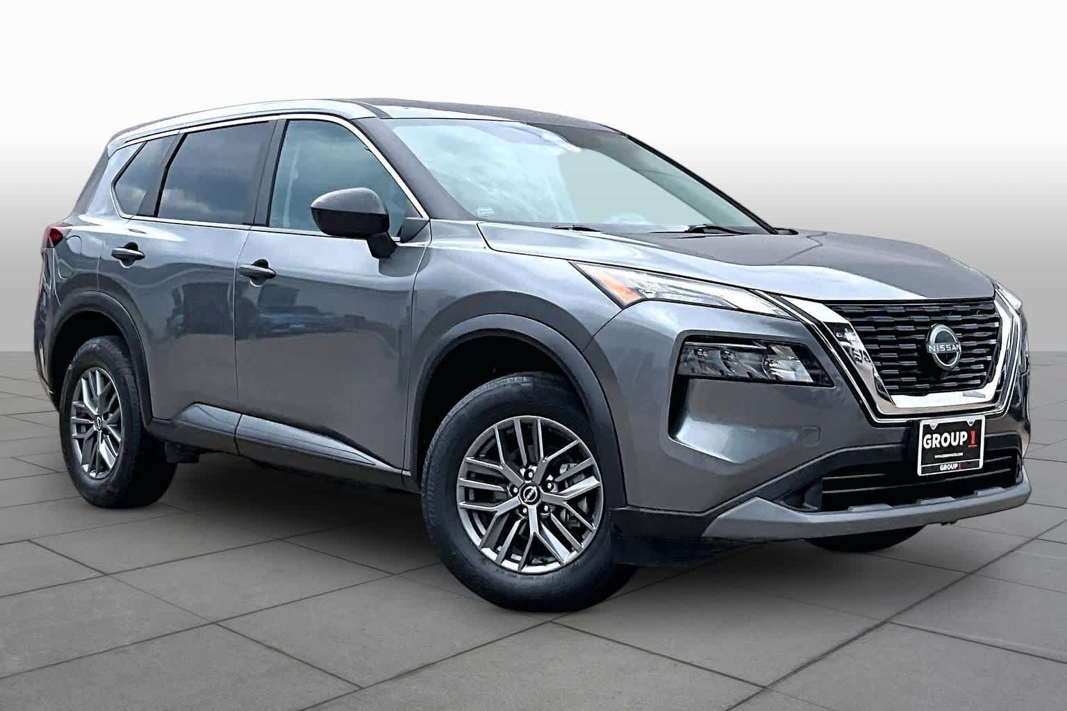 Used 2023 Nissan Rogue S FWD image 3
