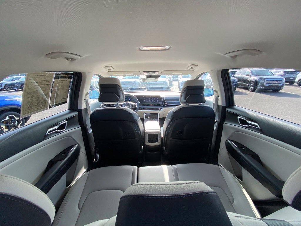 Certified 2024 Kia Sportage EX FWD image 24