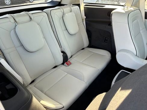 Used 2023 Lincoln Aviator Black Label w/ Jet Package image 10
