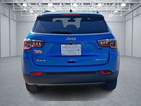 Used 2024 Jeep Compass Limited AWD/4WD image 4