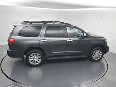 Used 2017 Toyota Sequoia Platinum AWD/4WD image 74
