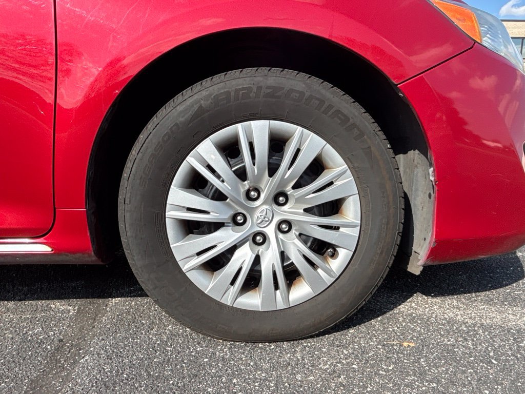 Used 2012 Toyota Camry LE FWD image 14