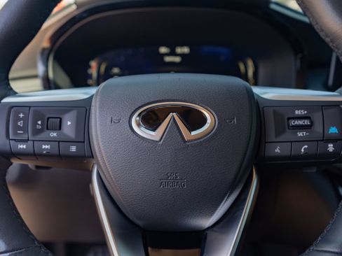 Certified 2026 INFINITI QX60 Luxe AWD/4WD image 11