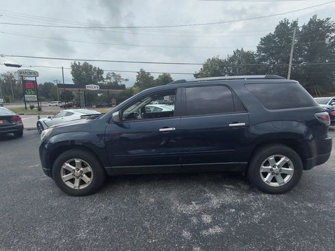 Used 2015 GMC Acadia SLE FWD image 2