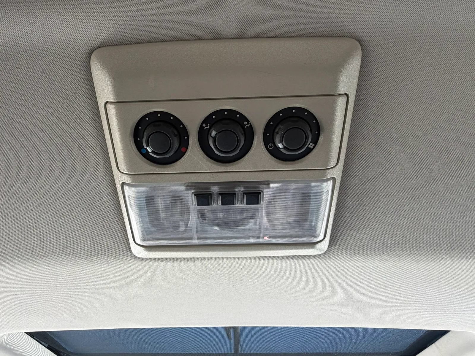 Used 2012 Land Rover LR4 HSE LUX w/ Luxury Pkg AWD/4WD image 34