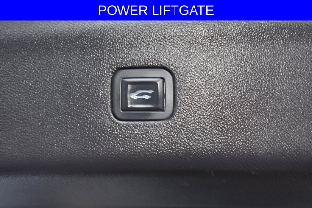 Used 2019 Buick Enclave Essence w/ Trailering Package, 5000 lbs. FWD image 7