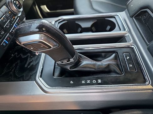Used 2019 Ford F150 Platinum w/ Equipment Group 701A Luxury AWD/4WD image 17