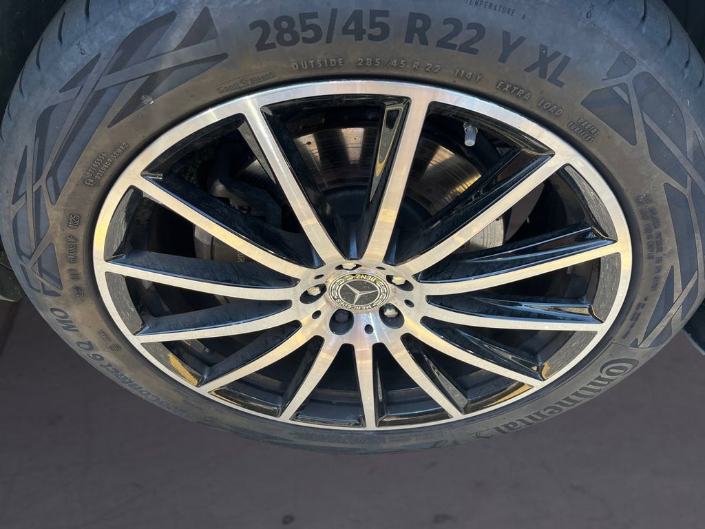Certified 2026 Mercedes-Benz GLS 580 4MATIC image 11