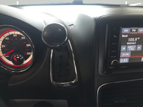 Used 2018 Dodge Grand Caravan GT FWD image 22