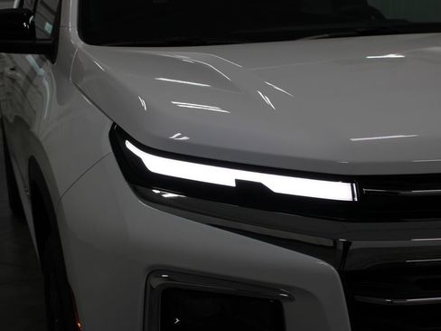 New 2026 Chevrolet Traverse LT w/ Sun and Wheel Package FWD image 12