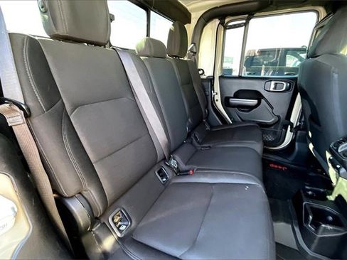 Used 2020 Jeep Gladiator Sport w/ Quick Order Package 24S image 29