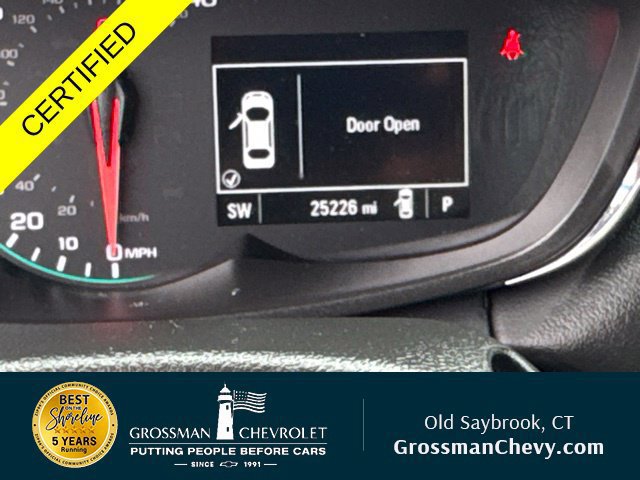 Used 2022 Chevrolet Trax LT w/ LT Convenience Package AWD/4WD image 18