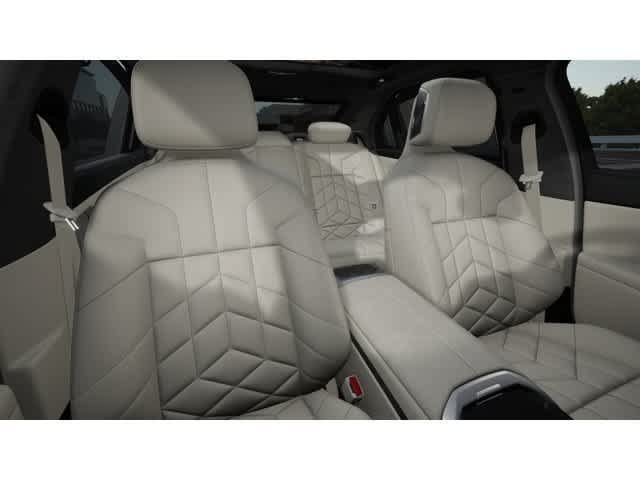 New 2027 BMW 740i w/ Executive Package RWD image 8