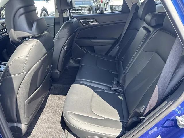 Certified 2023 Kia Sportage EX FWD image 15