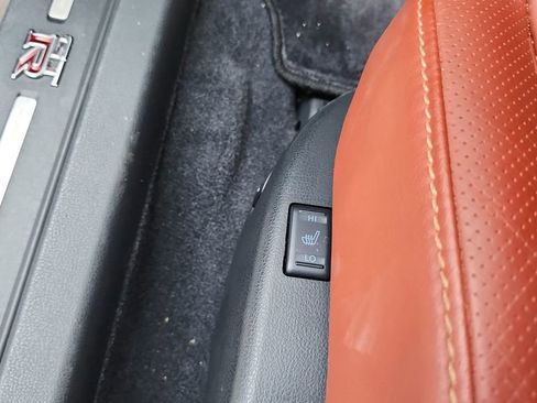 Used 2024 Nissan GT-R Premium w/ Premium Interior Package image 24