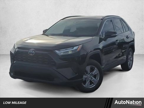 Certified 2025 Toyota RAV4 XLE image 1