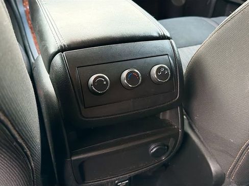 Used 2014 Chevrolet Traverse LT w/ All-Star Edition image 24