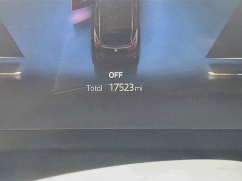 Used 2026 BMW X2 xDrive28i AWD/4WD image 19