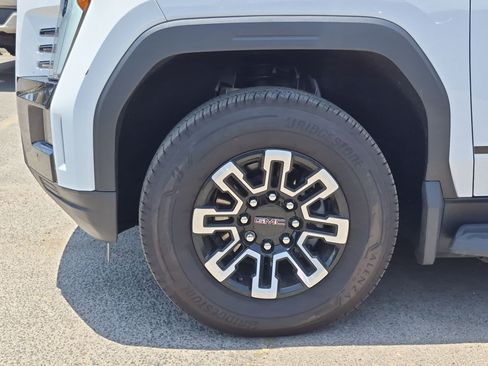 New 2026 GMC Sierra EV Elevation w/ Premium Package AWD/4WD image 34