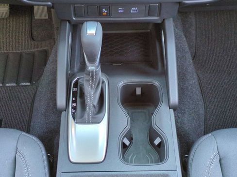 Used 2025 Nissan Frontier SV image 19