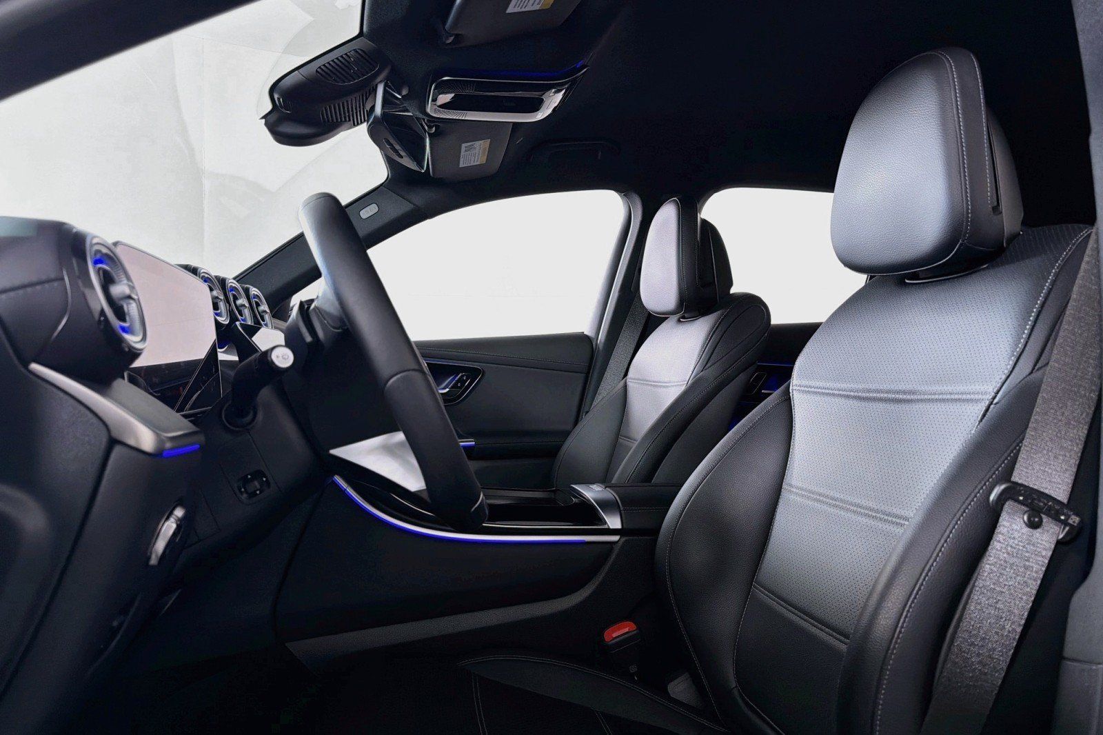 Certified 2025 Mercedes-Benz GLC 350e 4MATIC image 18