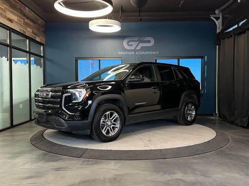 Used 2025 GMC Terrain Elevation AWD/4WD image 7