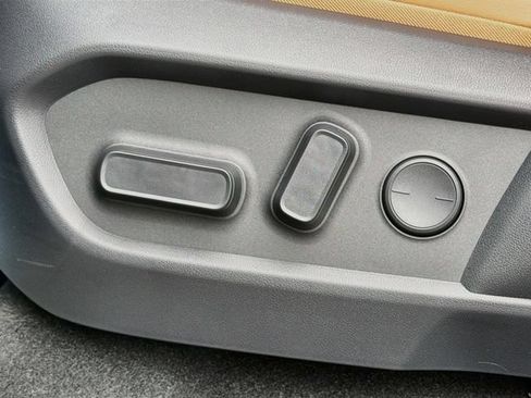 New 2026 Lexus ES 350e w/ Convenience Package FWD image 23