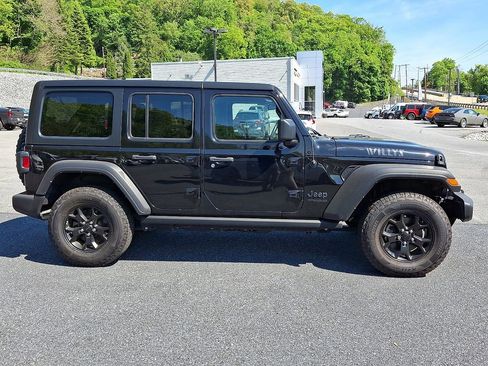 Used 2021 Jeep Wrangler Unlimited Sport AWD/4WD image 11