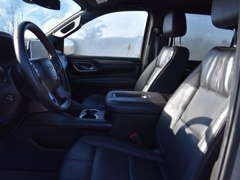 Certified 2024 Chevrolet Suburban RST w/ Luxury Package image 8