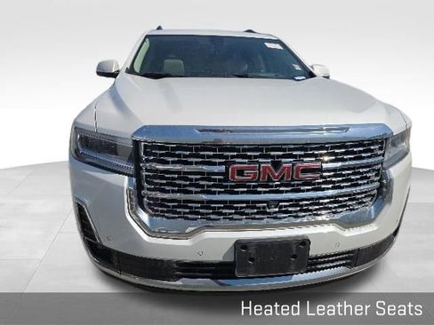 Used 2023 GMC Acadia Denali w/ Denali Ultimate Package AWD/4WD image 3