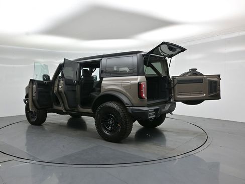 New 2026 Ford Bronco Badlands image 32