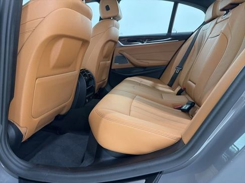Used 2022 BMW 530i xDrive w/ Premium Package AWD/4WD image 15