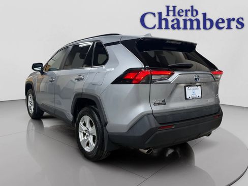 Used 2019 Toyota RAV4 XLE image 3