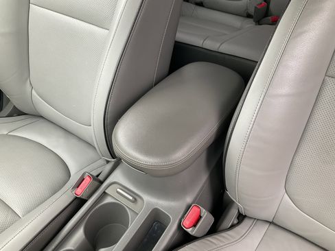 Used 2018 Kia Soul EV + w/ Sun & Fun Package image 21