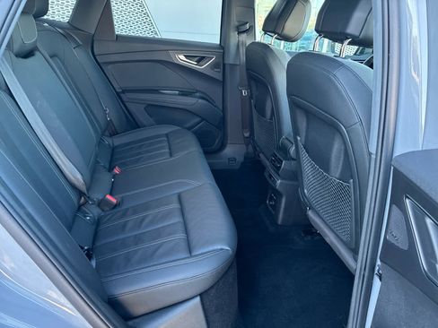 Used 2023 Audi Q4 e-tron Premium Plus w/ Premium Plus image 16