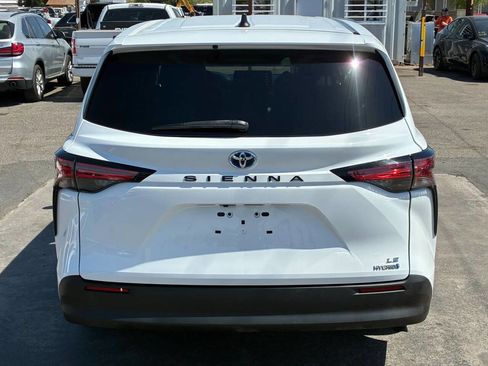 Used 2022 Toyota Sienna LE FWD image 6