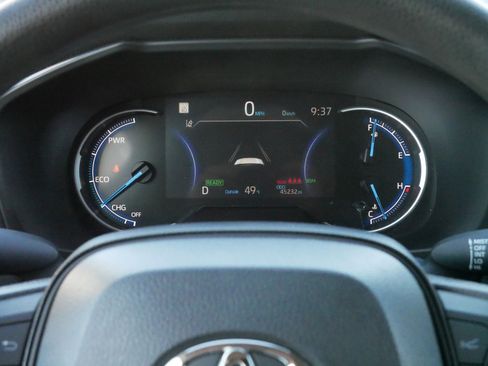 Certified 2024 Toyota RAV4 XLE image 22