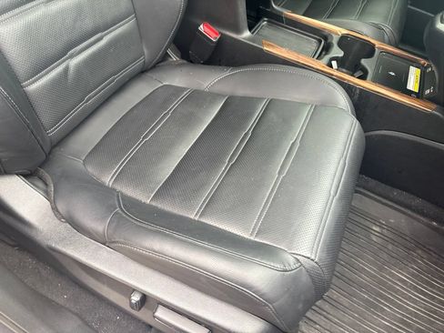 Used 2020 Honda CR-V Touring image 27