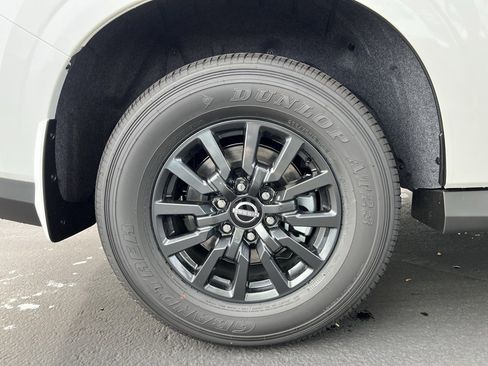 New 2026 Nissan Armada SV image 7