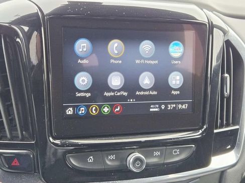 Used 2023 Chevrolet Traverse LT image 23